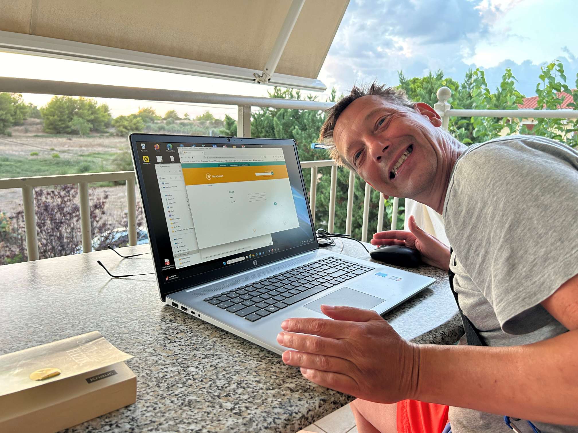 Autor des Erfahrungsberichtes: Hans-Thilo Sommer,  Praktikum im Vertrieb bei real von real 
